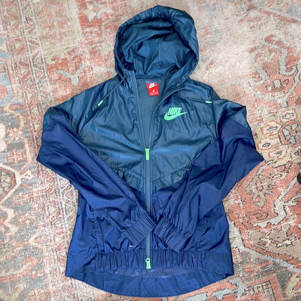 Nike lightweight navy and dark teal/green zip windbreaker, size small